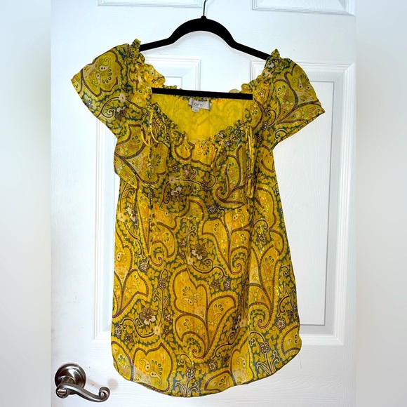 LOFT Yellow Paisley Ruffle Sleeve Blouse size 14 - Picture 1 of 3